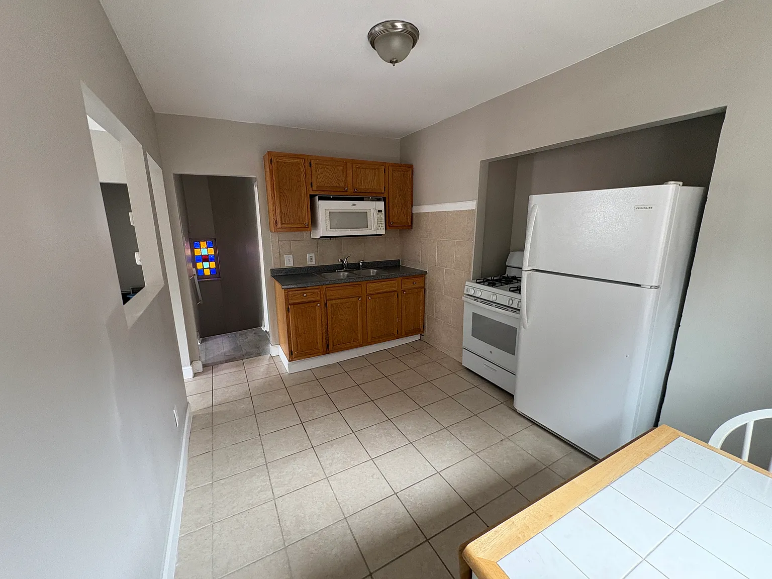 164 N Evans St — Photo 1