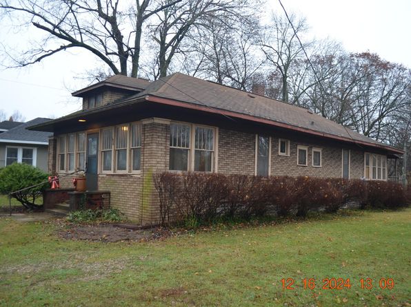 156 Western Ave, Benton Harbor, MI 49022