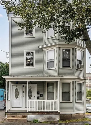20 Ropes St #2 Photo 1