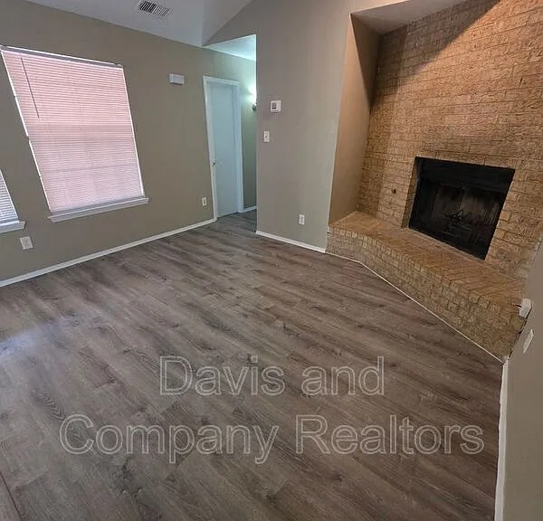 4412 Saint Andrews Dr #B — Photo 14
