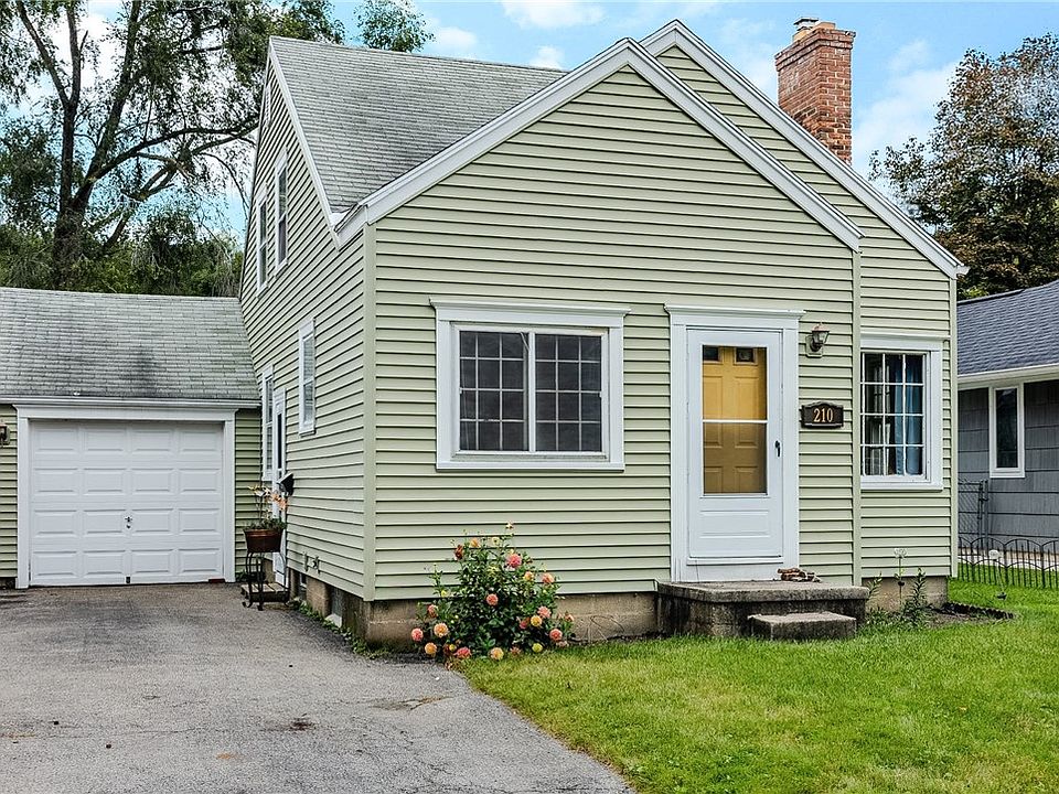 1st image of 210 Weston Rd
