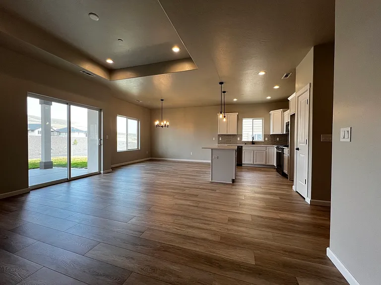 3902 Barbera St — Photo 5
