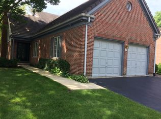 3 Southgate Ct, Burr Ridge, IL 60527