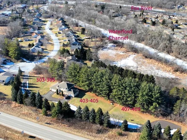 303 TRAIL OF PINES LANE #305, Burlington, WI 53105