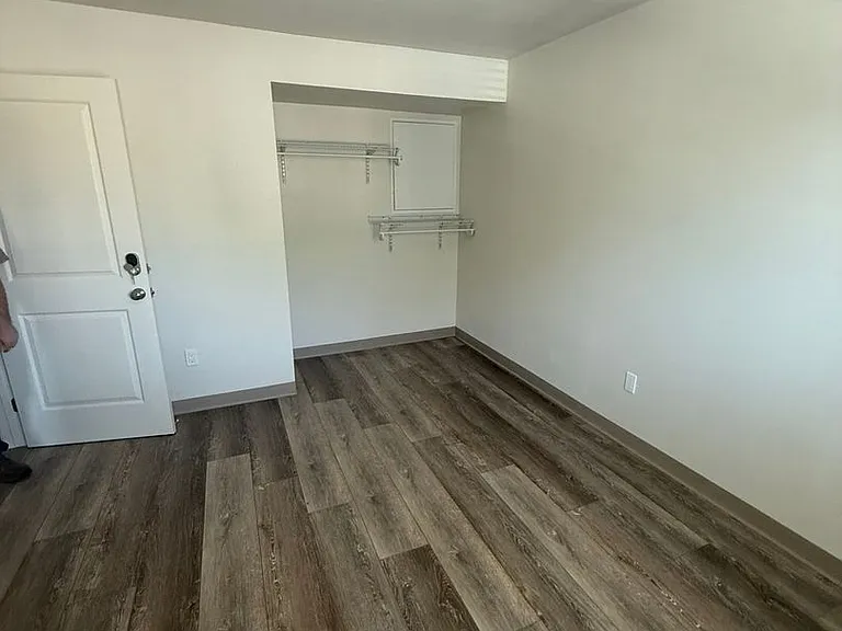 529 S Pine St — Photo 12