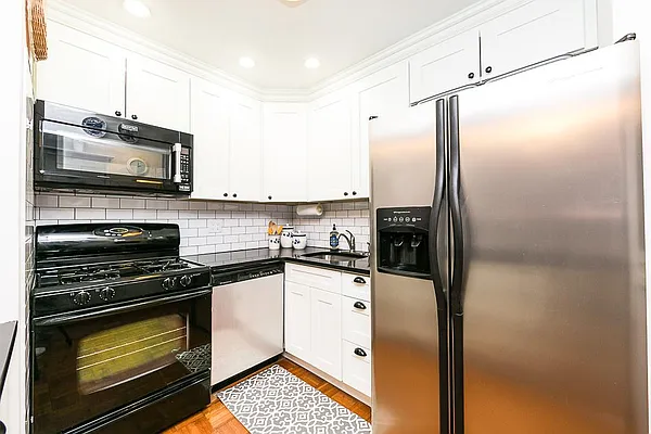 Sold by Dorsa Group | media 26