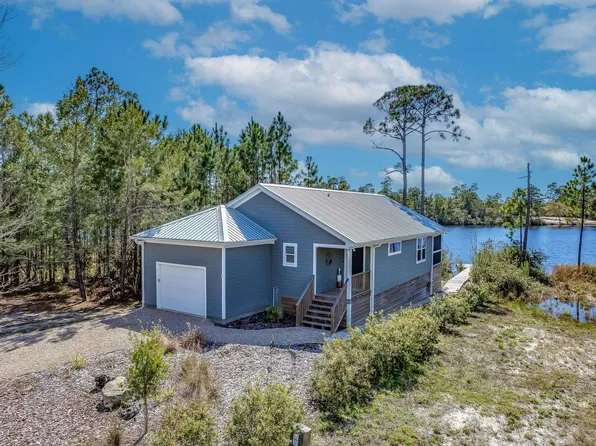 174 Lake Mc Kissack Ln, Carrabelle, FL 32322