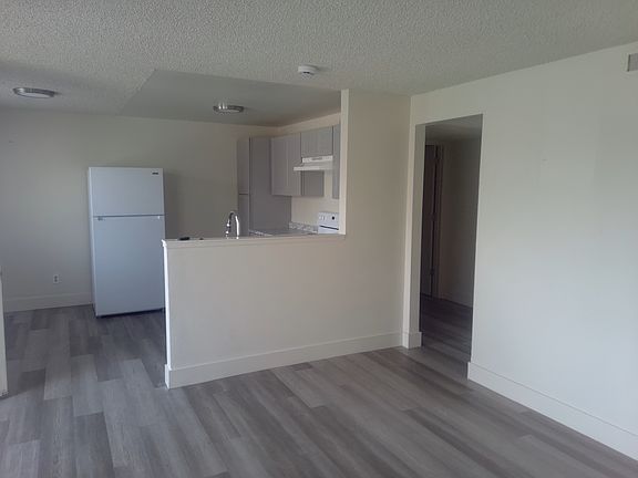 2nd image of 1409 N Edmonds Dr #A