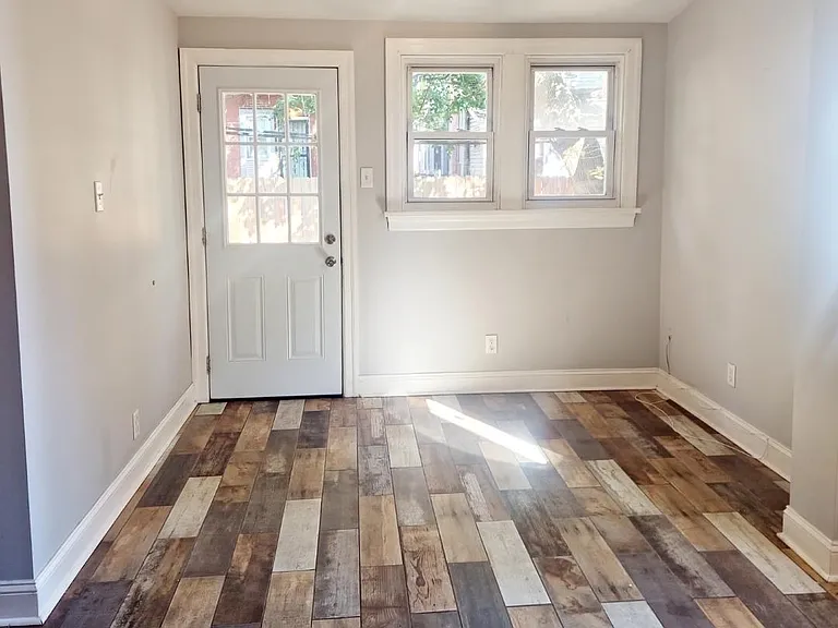 829 S Saint Bernard St #1 — Photo 4