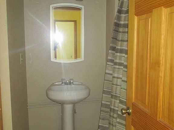 3rd image of 320 Little Chena Dr