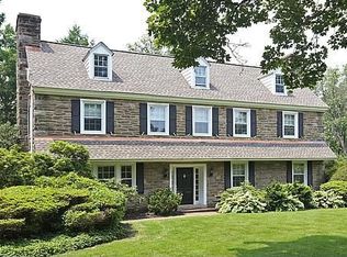 1086 Randolph Rd, Meadowbrook, PA 19046