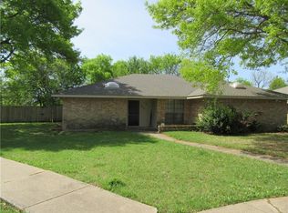 902 Shell Ln, Lancaster, TX 75146