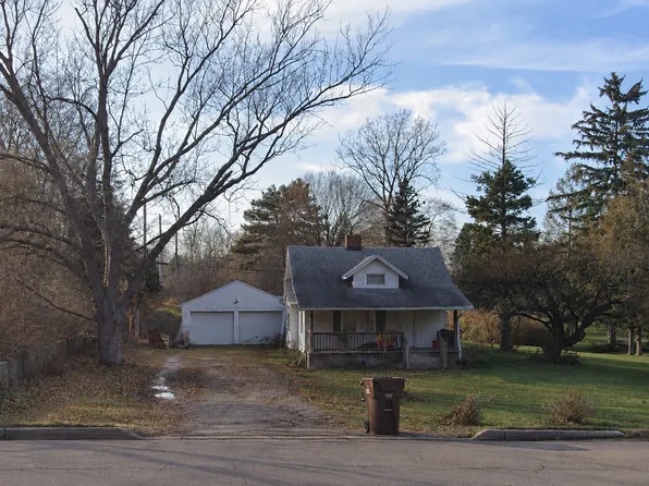 127 N Waverly Rd, Lansing, MI 48917