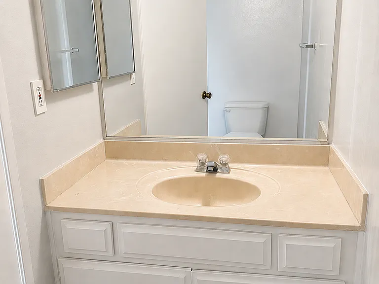 7138 Greeley St — Photo 13