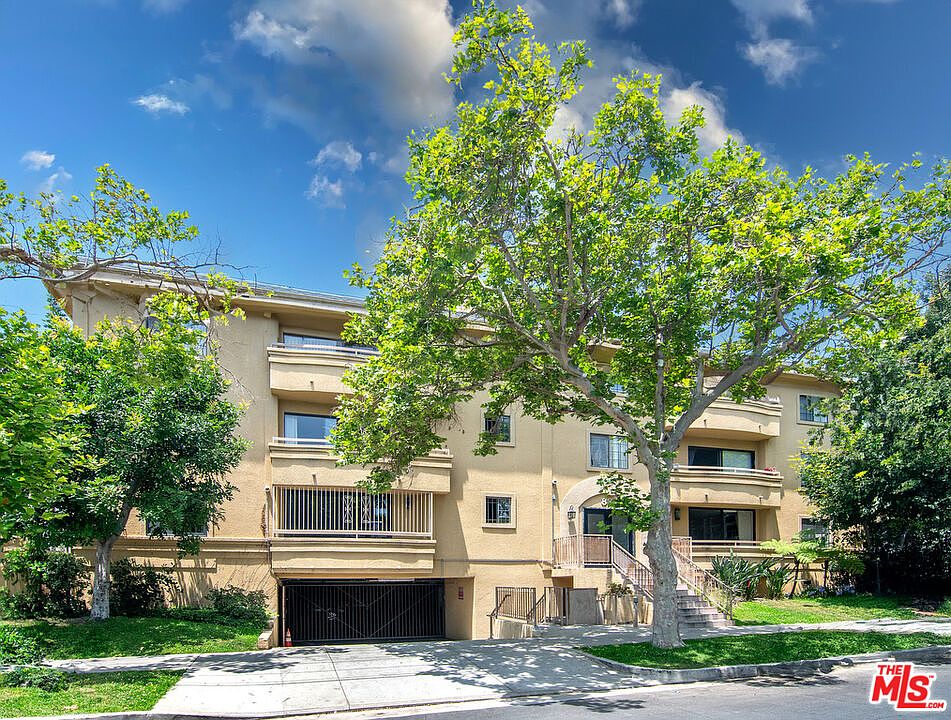 1st image of 821 N Formosa Ave APT 303