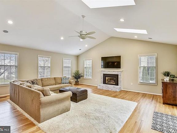 5th image of 1723 Chesterbrook Vale Ct