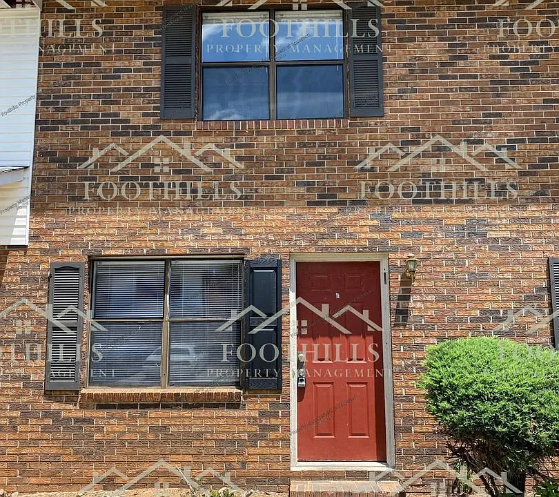 108 Woodland Dr #D