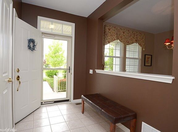 2nd image of 12776 Kishwaukee Ln