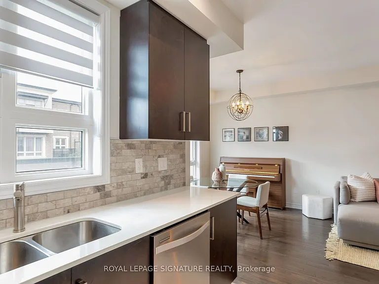 105 Kayla Cres E #18 — Photo 3