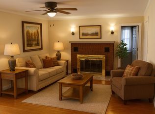 10 Neptune Rd #1, Rocky Pt, NY 11778