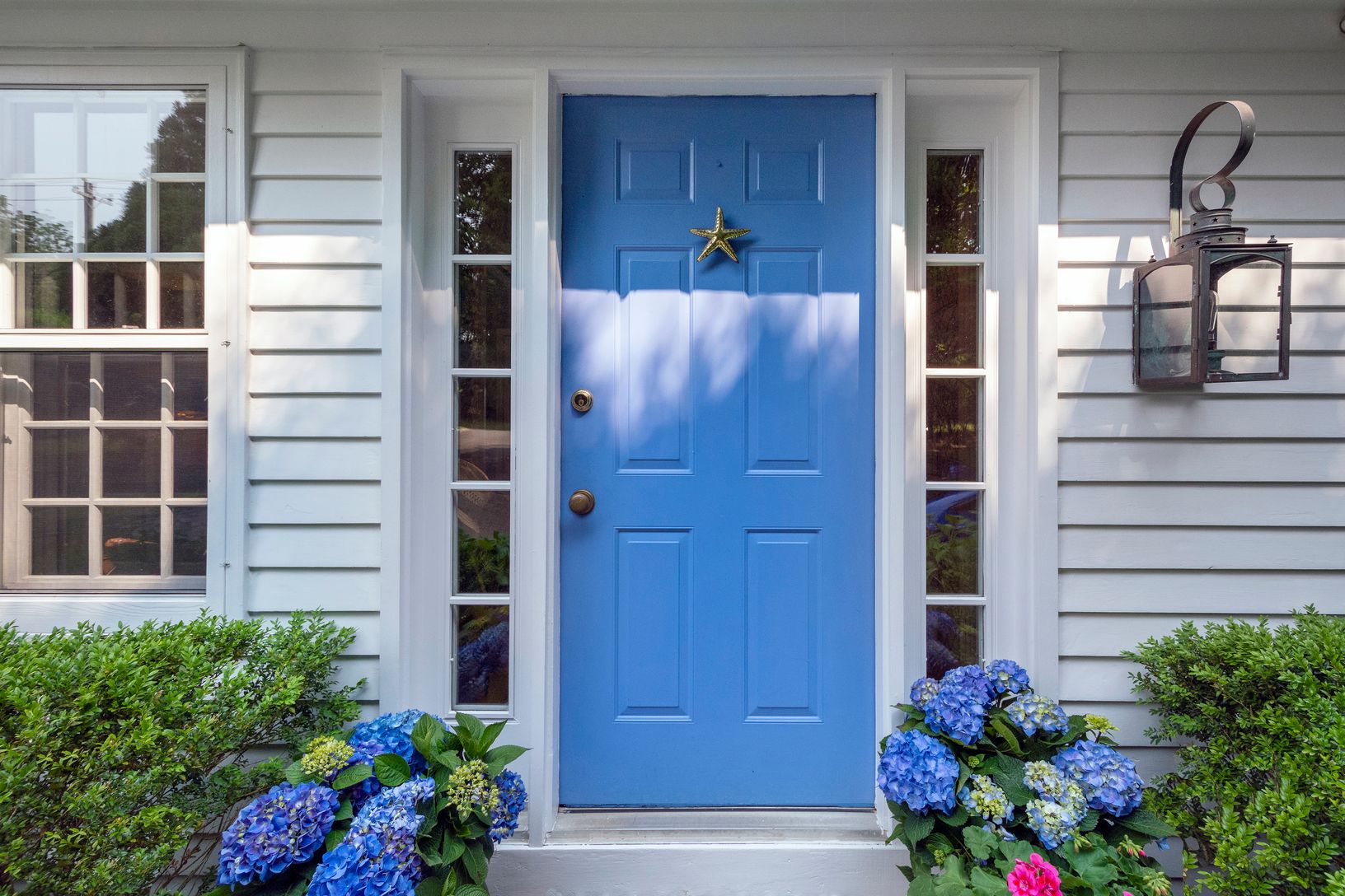 Covered front entrance