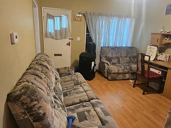 3rd image of 5350 Cecil St