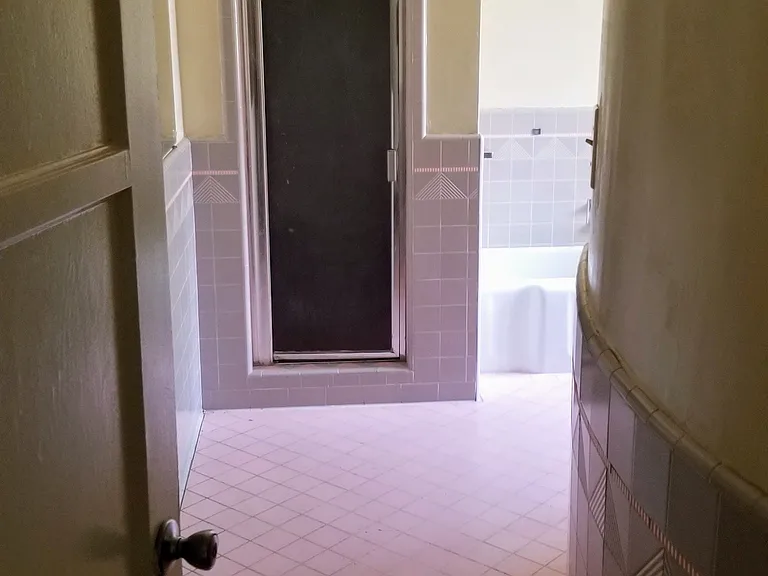 701 Gayley Ave — Photo 11