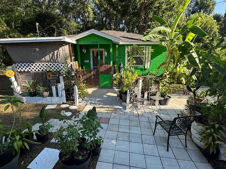 1612 Pepper Dr — Photo 3