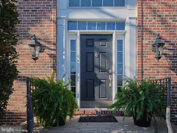 1052 S Kimbles Rd, Yardley, PA 19067