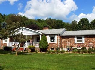 704 Unionville Rd, Butler, PA 16052