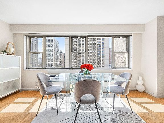 3rd image of 100 W 93rd St APT 8K