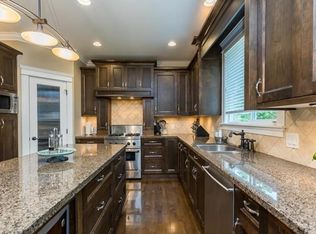 7149 197b St, Langley, BC V2Y 3G8