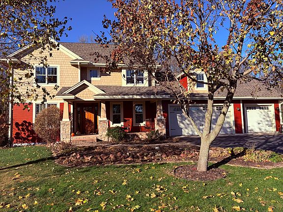 2nd image of 610 Linden Ave