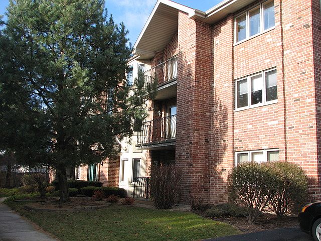 1st image of 6219 W 94th St APT 2NW