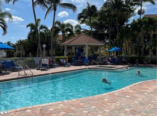 4670 Saint Croix Ln APT 616, Naples, FL 34109