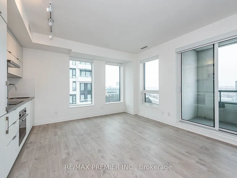 10 Rouge Valley Dr W #808 — Photo 13