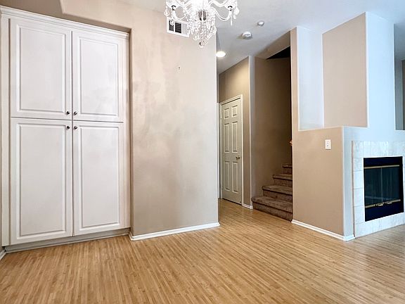 dining room_04112022