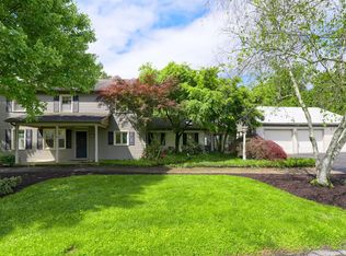 2079 Waterford Dr, Lancaster, PA 17601