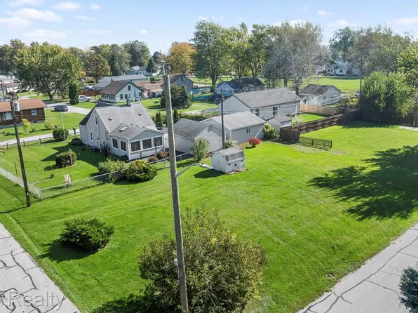 0 Avenue B, Newport, MI 48166