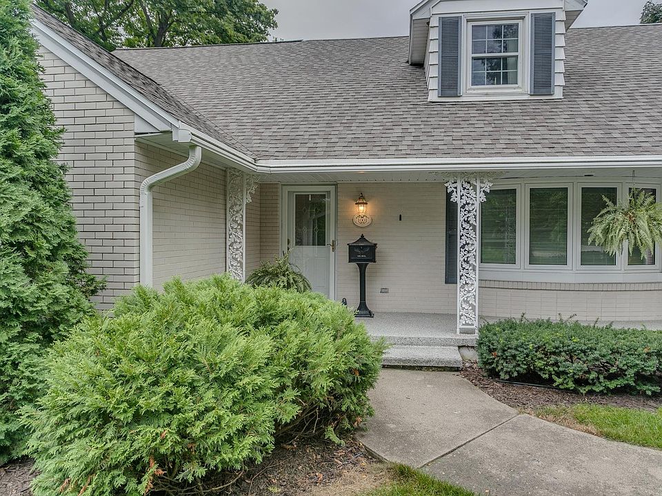 1001 E Forest Ave, Neenah, WI 54956 MLS 50281570 Zillow