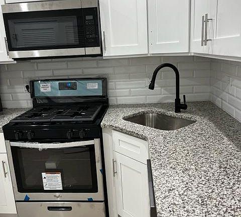 5th image of 5022 Walton Ave Floor 2