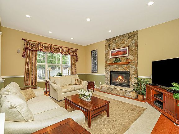 4th image of 5 Summerfield Dr