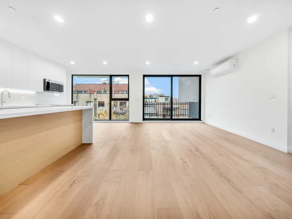 30-24 32nd Street image 4 of 20