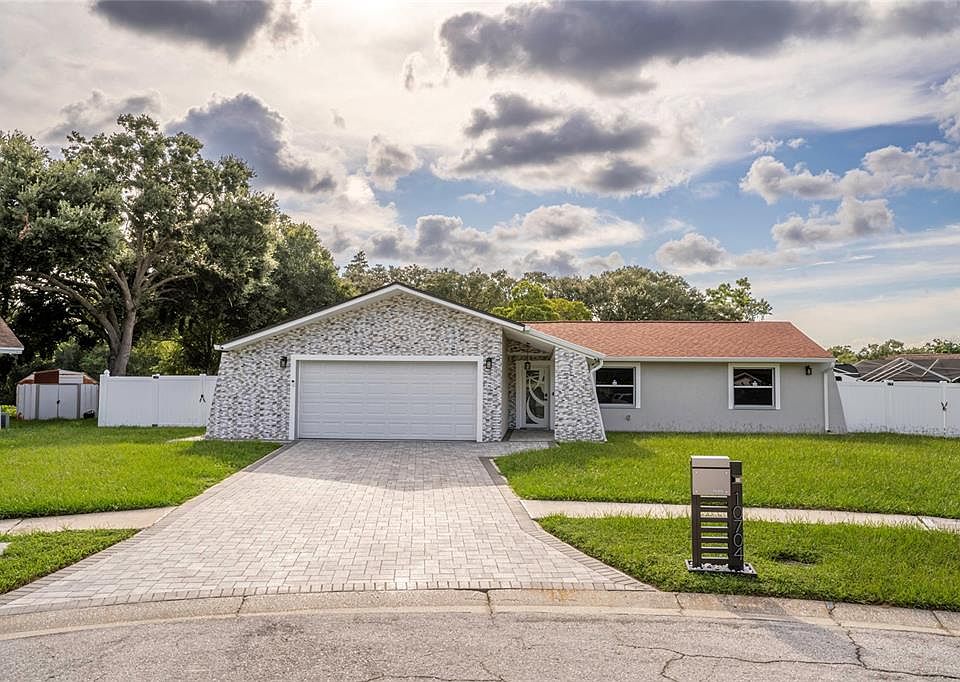 1st image of 10704 KNOLLSWAY COURT