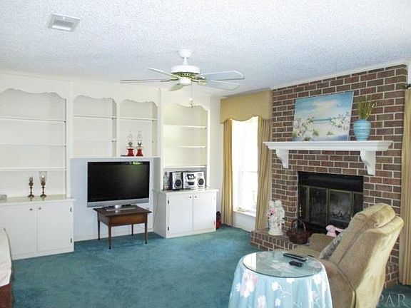 3rd image of 354 Arabian Cir