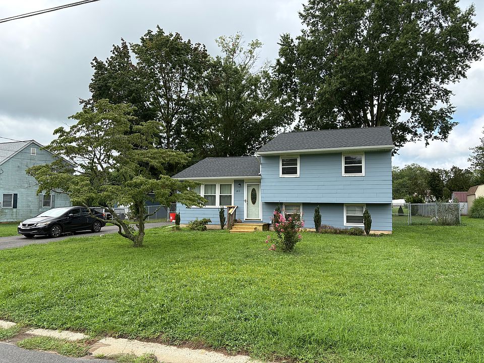 1st image of 183 Elwell Ter