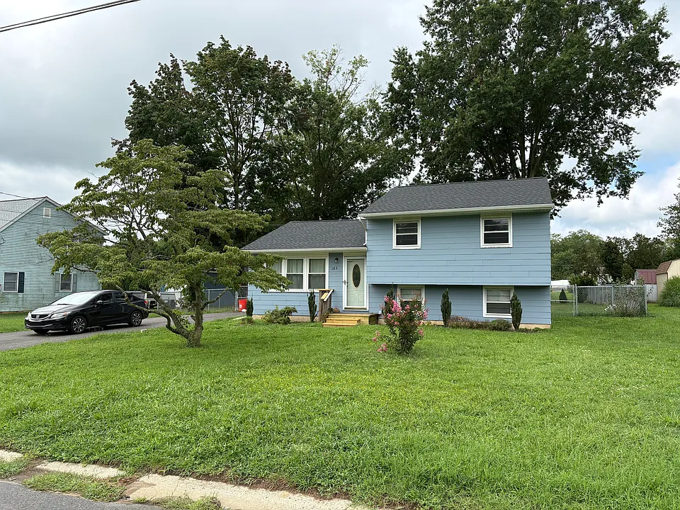 183 Elwell Ter
