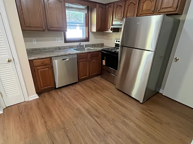 140 New Haven Ave #A — Photo 1