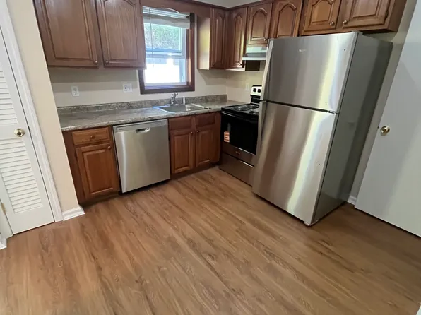 140 New Haven Ave, Derby, CT