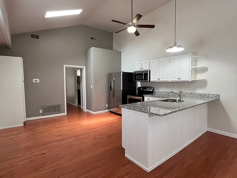 322 S Wenzel St — Photo 10